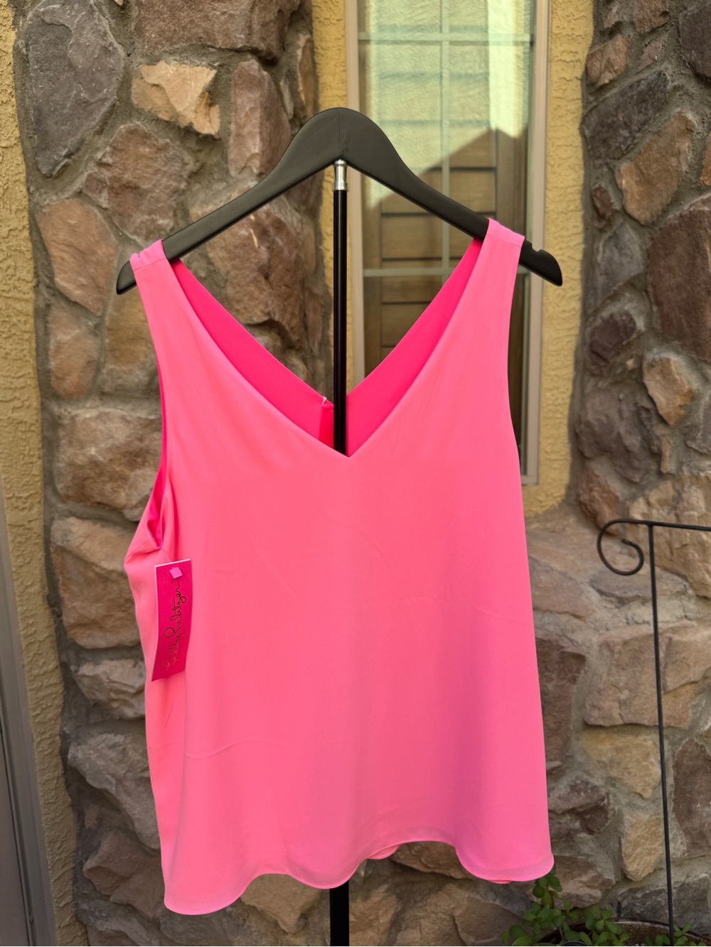 Lilly Pulitzer Floorin Sleeveless V-Neck Tank Top